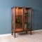 V302 Vitrine